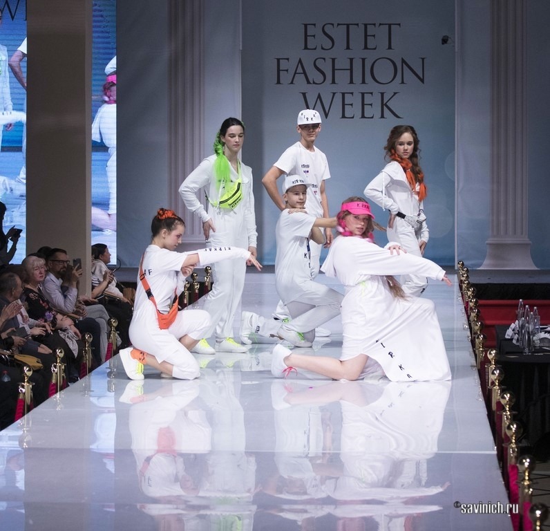 Софья Терёшина на Estet Fashion Week: весна 2022
